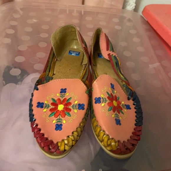 Shoes - Embroidered Huaraches, 9